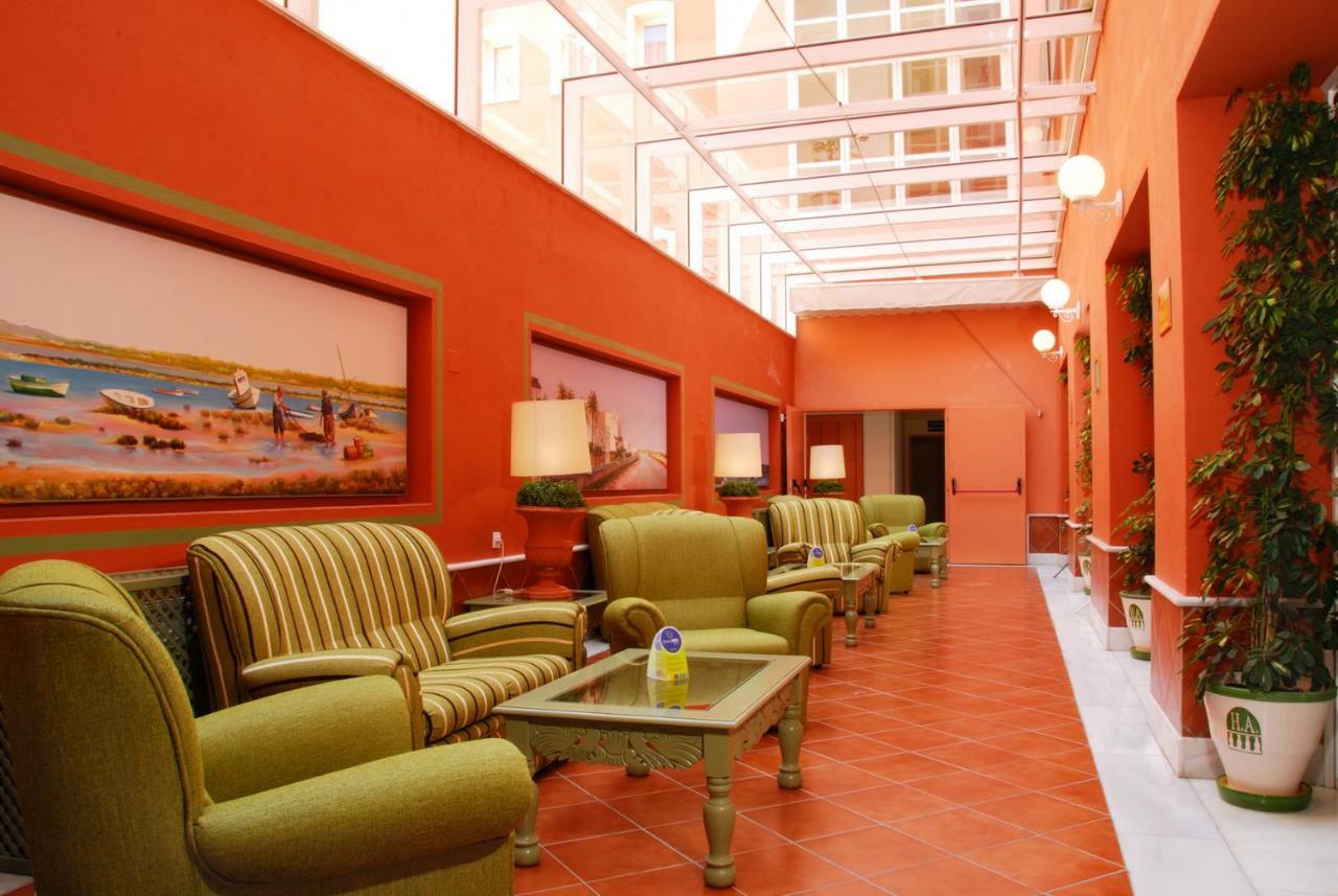 Crisol Chiclana Hotel Chiclana de la Frontera Exterior foto